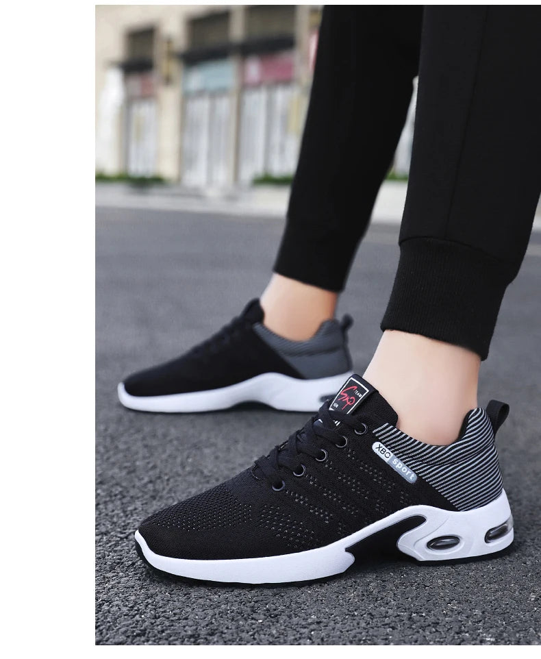 Sports Hiking and Running Shoes for Men Lightweight Men's Designer Mesh Sneakers Lace-Up Male Outdoor Sports Tennis Breath Shoes